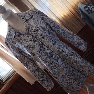 NEW YORK AND COMPANY SZ L WOMEN'S SPRING 🌼 RAIN JACKET 🧥